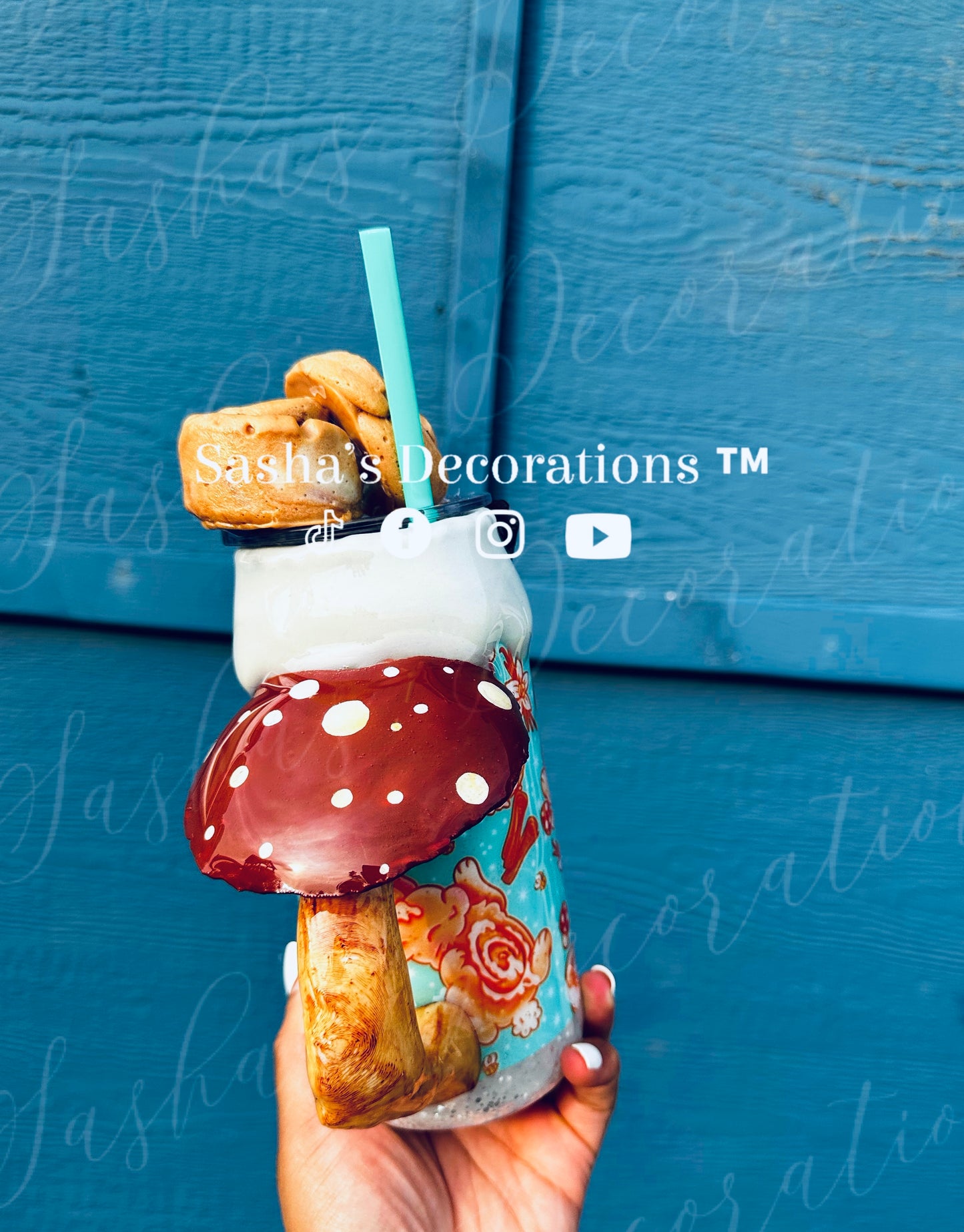 Cinnamon Bunny 3D Snow Globe Tumbler Cup