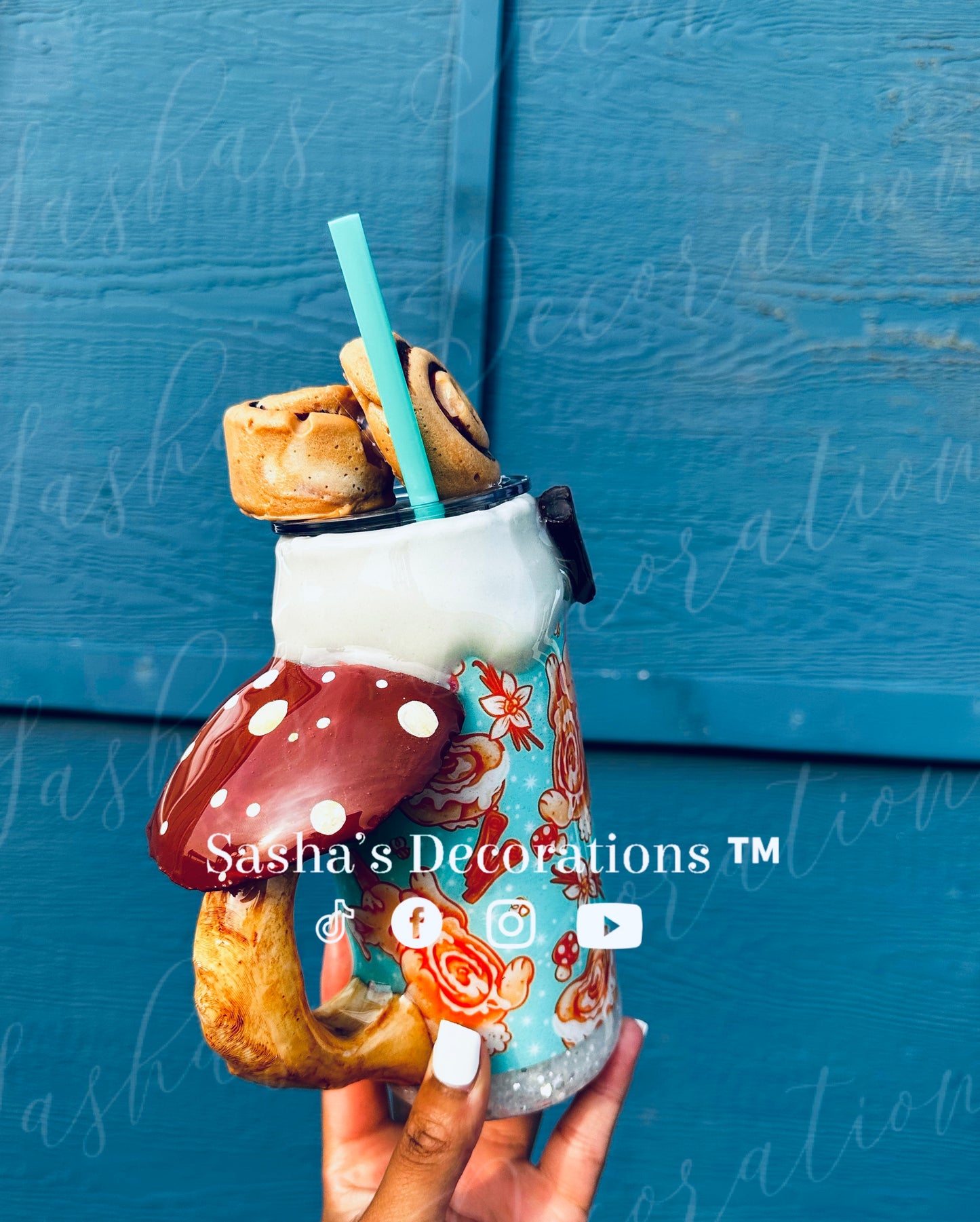 Cinnamon Bunny 3D Snow Globe Tumbler Cup