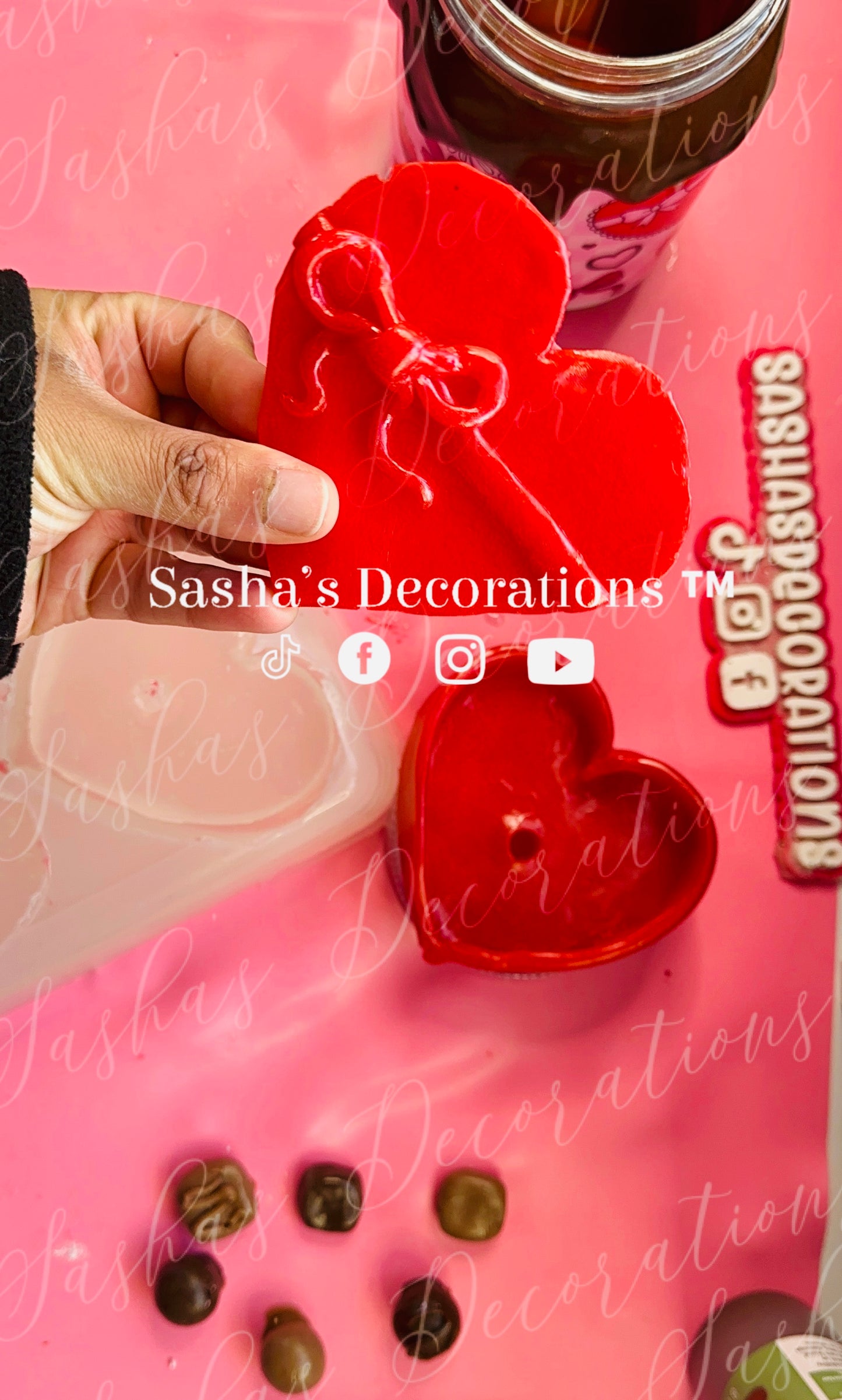Heart Box Topper Mold w/ Premade Straw Hole PREORDER (chocolate pieces not included)