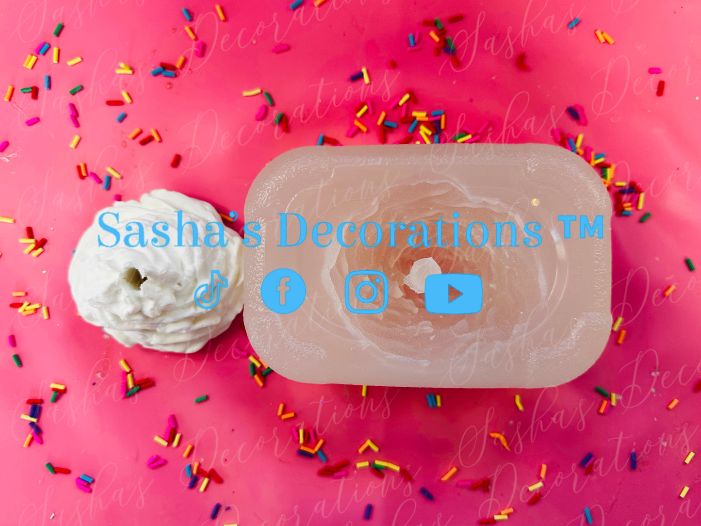 Faux Whipped Cream w/ Straw Hole Mold PREORDER (multiple sizes available)