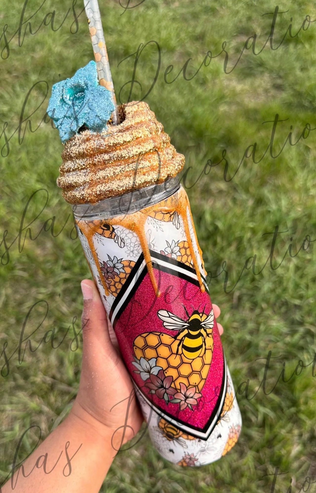 PLAIN Honeybee Hive Mold PREORDER (straw hole option; flowers NOT included)