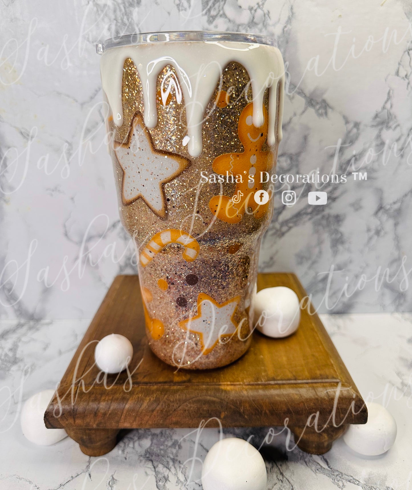 A Frosted Gingerbread Christmas Cookie tumbler