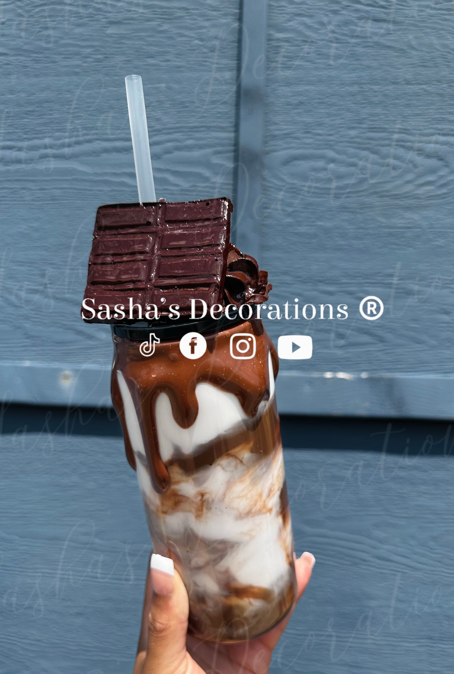 Chocolate Swirl Snow Globe Tumbler Cup