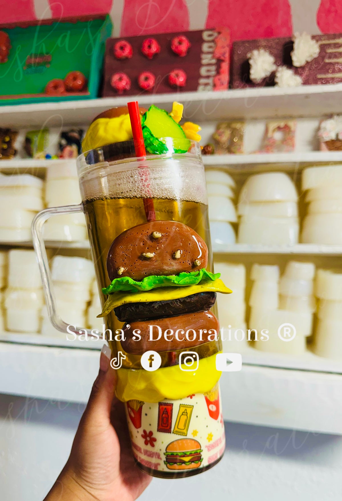 Burger Soda 40 oz Snow Globe Cup