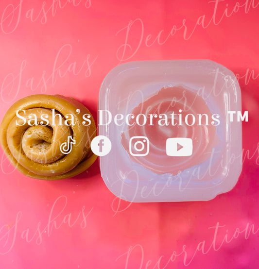 Faux LARGE Cinnamon Roll Mold PREORDER