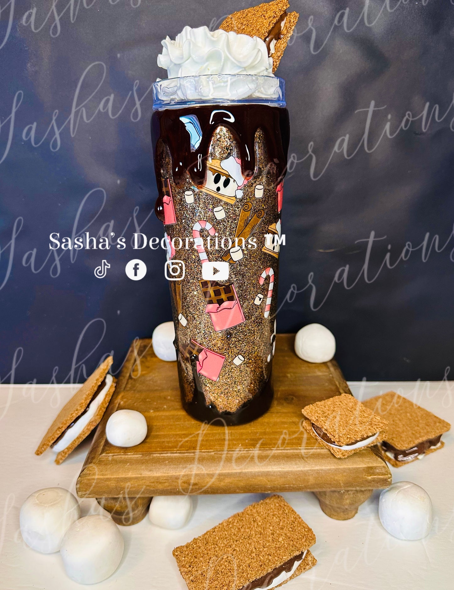 Christmas S’mores Snowglobe