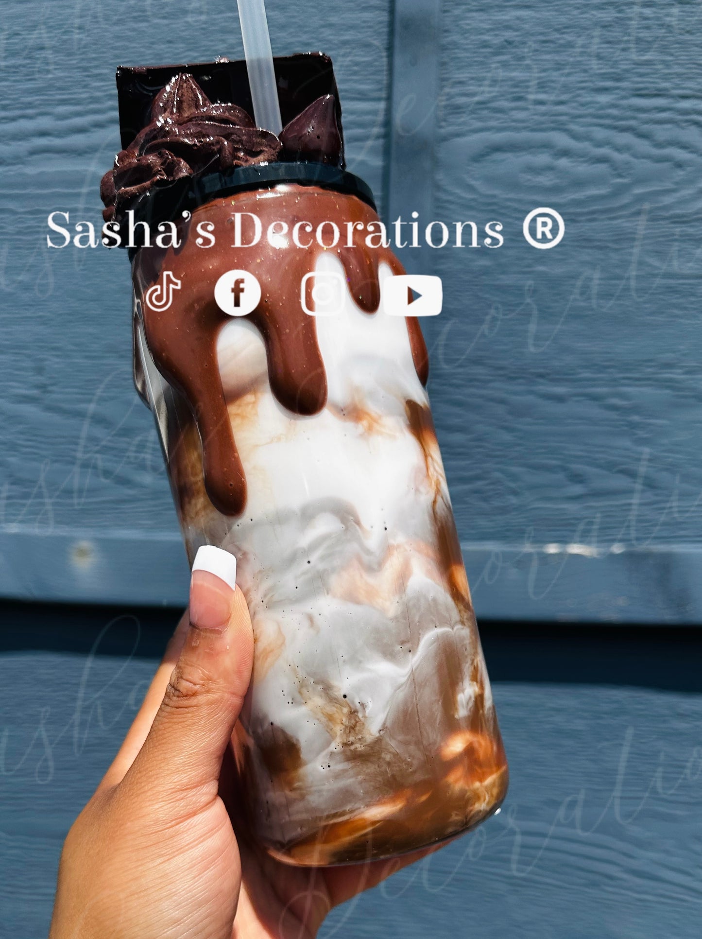 Chocolate Swirl Snow Globe Tumbler Cup