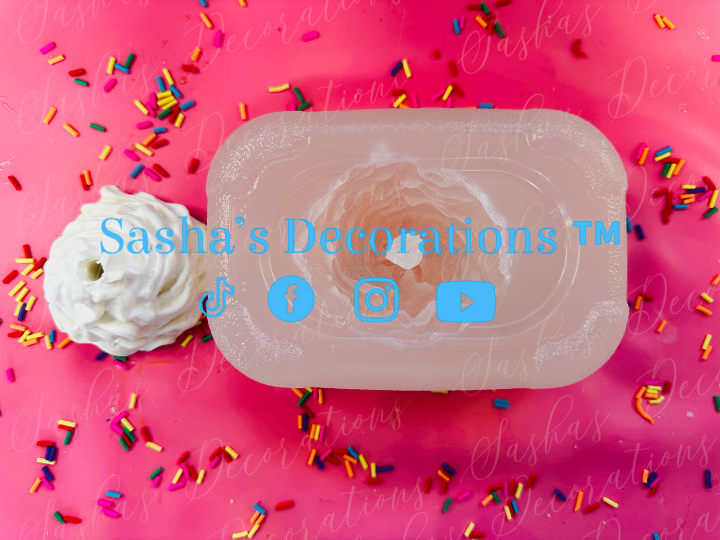 Faux Whipped Cream w/ Straw Hole Mold PREORDER (multiple sizes available)