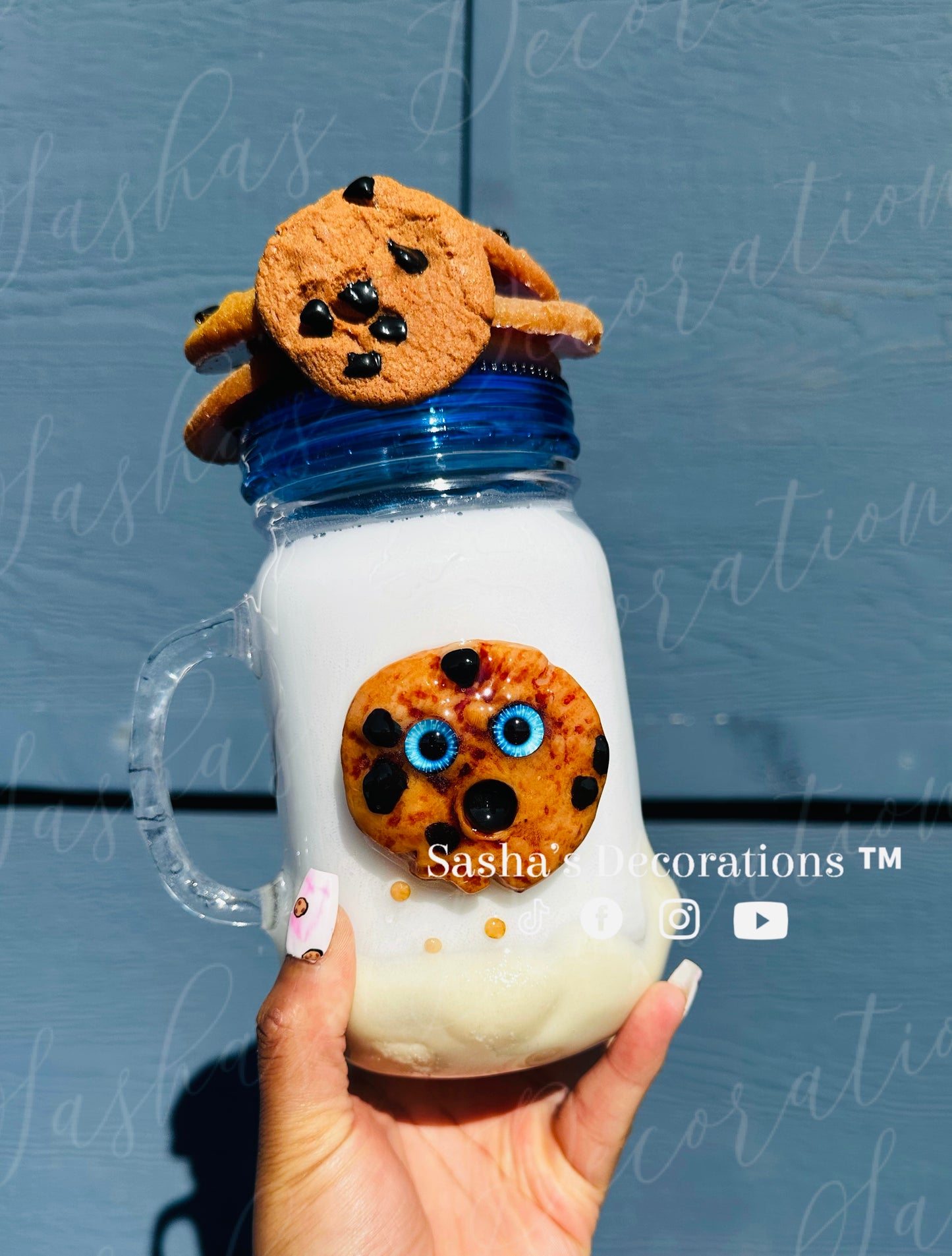 Chocolate Chip Cookies Snow Globe Tumbler Cup
