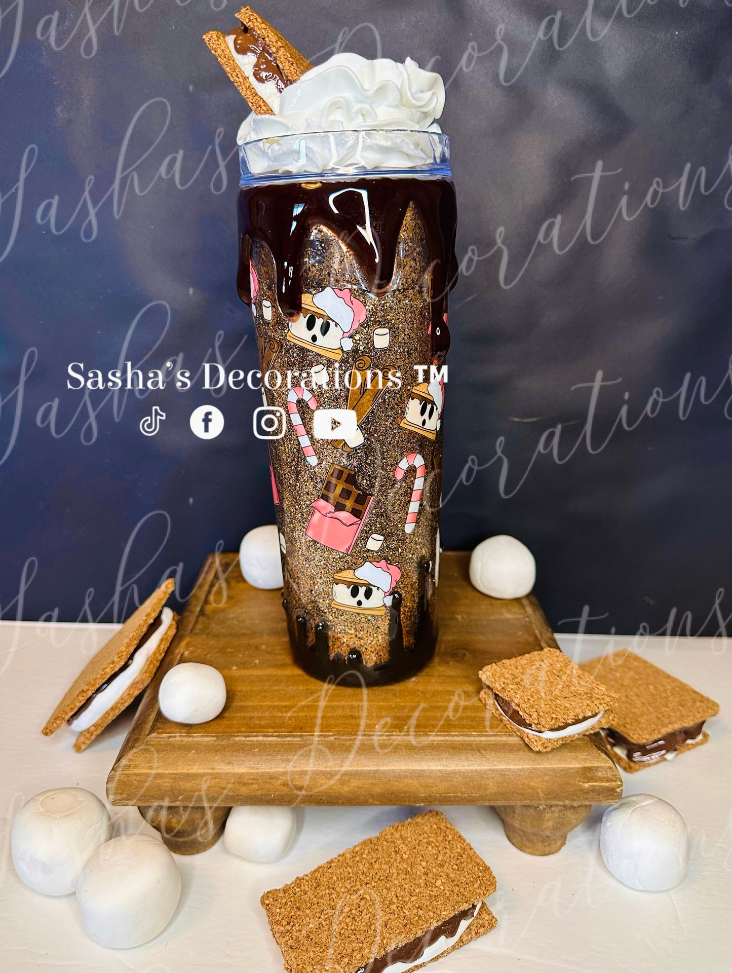 Christmas S’mores Snowglobe