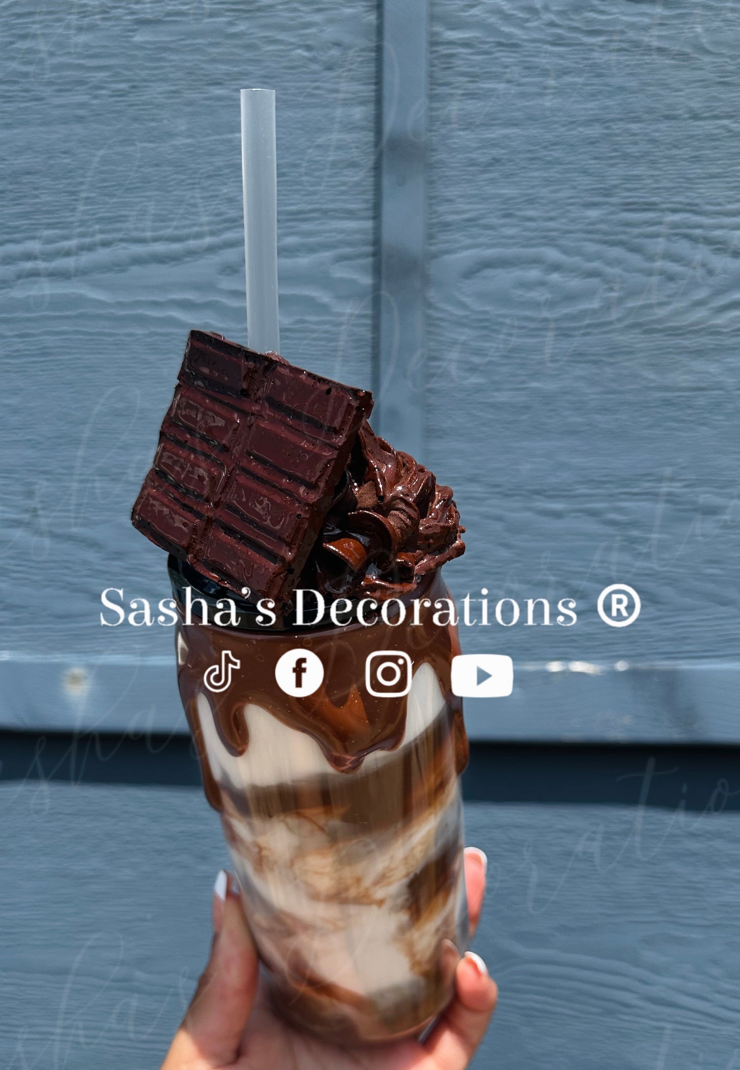 Chocolate Swirl Snow Globe Tumbler Cup
