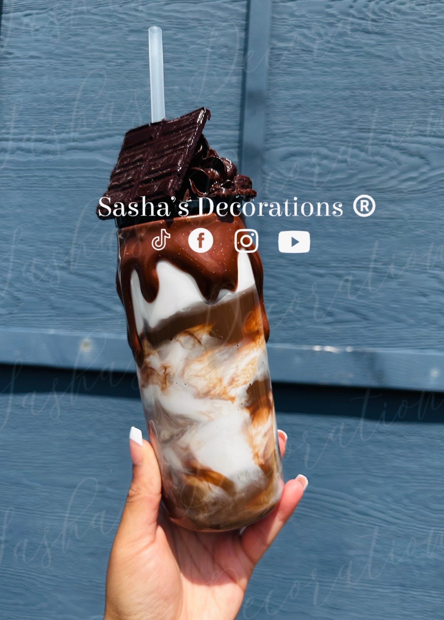 Chocolate Swirl Snow Globe Tumbler Cup