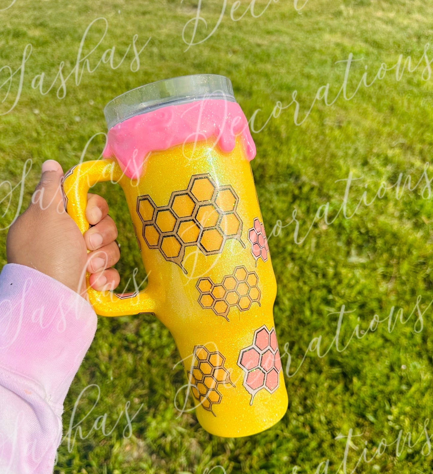 Pink Bee 40 oz tumbler