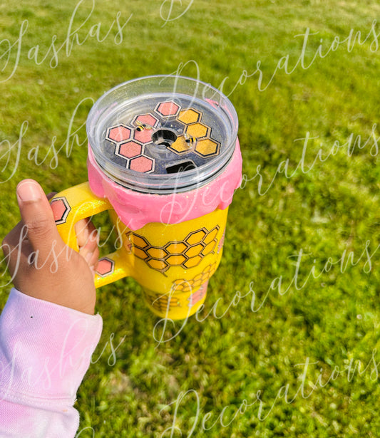 40 ounce Pink Bee tumbler