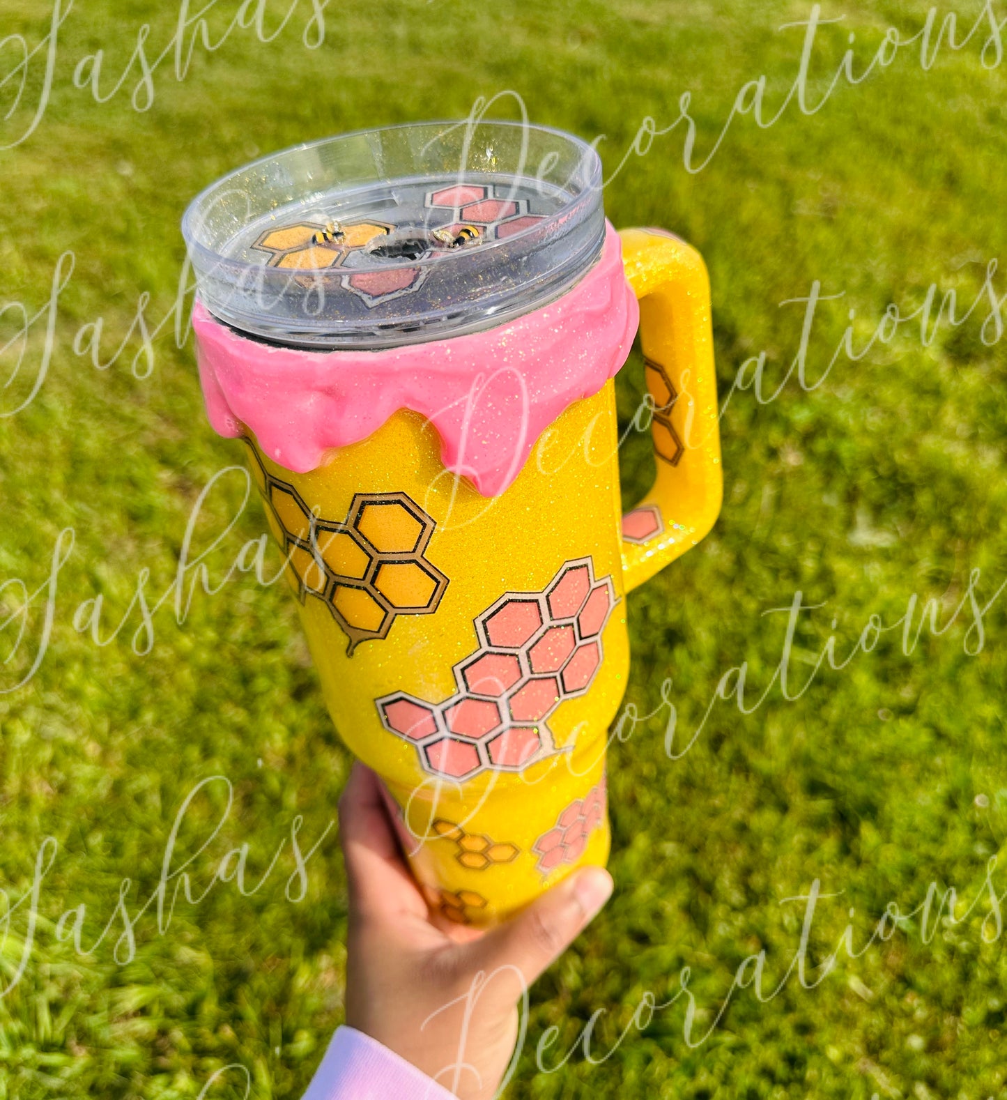 Pink Bee 40 oz tumbler