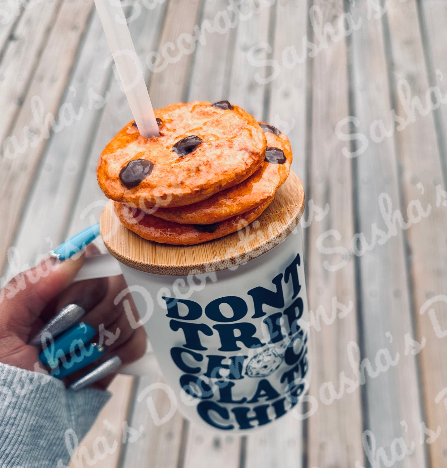 A PREORDER “Don’t trip chocolate chip” glass mug