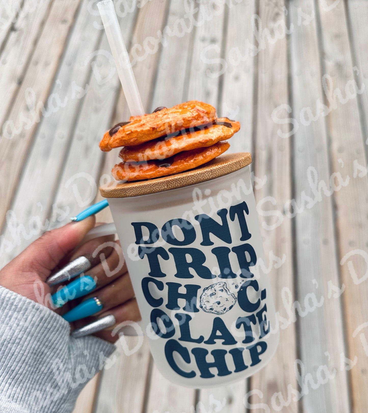 A PREORDER “Don’t trip chocolate chip” glass mug